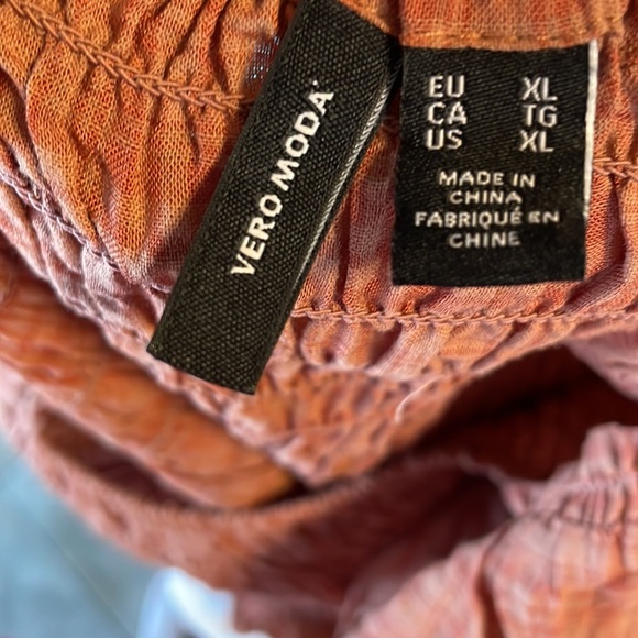 Vero Moda smocked / cinched stretchy on off shoulder top long sleeve rust XL - Picture 8 of 12